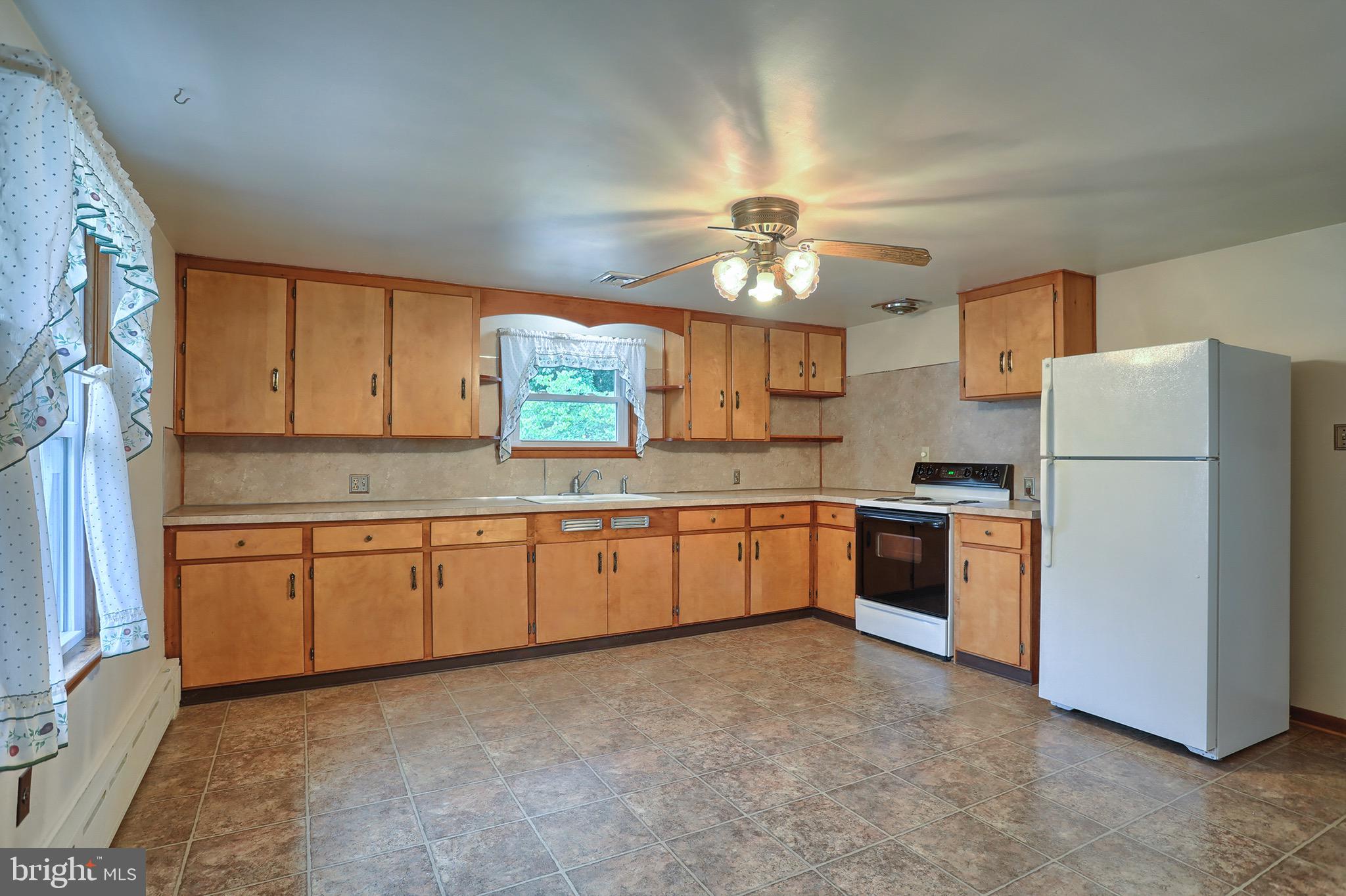 172 Trail Road Hershey, PA 17033 - Photo 13 of 40 Gallery Image 13