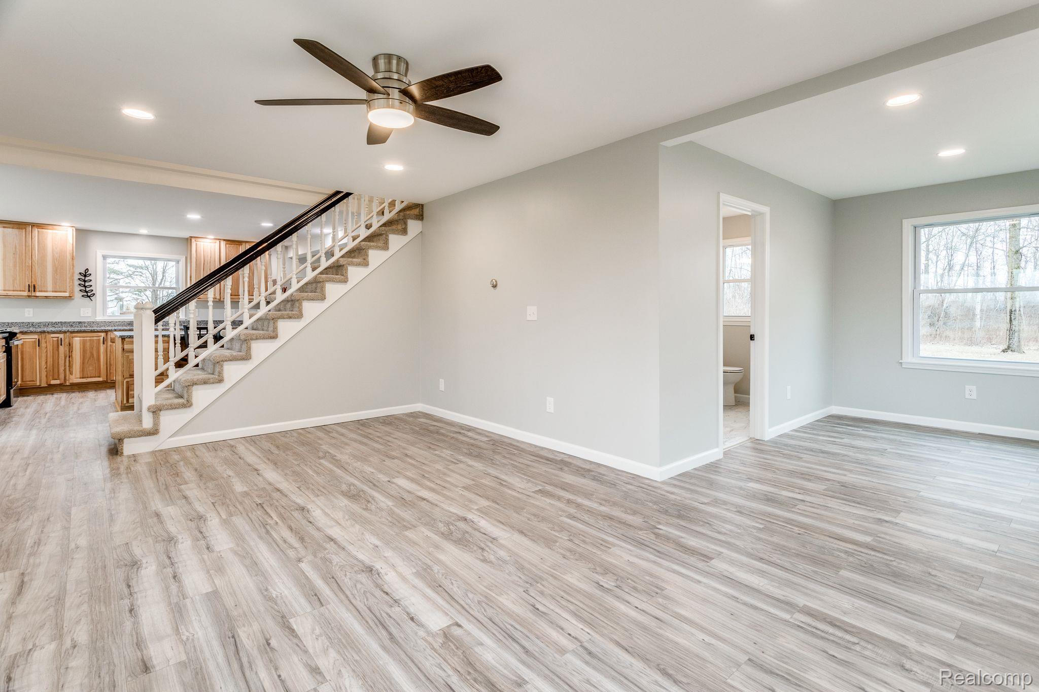 6140 State Road Fort Gratiot, MI 48059 - Photo 12 of 53 Gallery Image 12