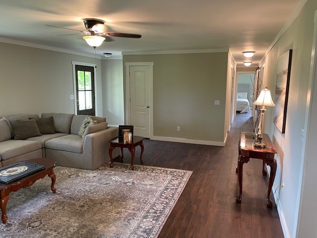 1280 Brandontown Road Manchester, TN 37355 - Photo 12 of 56 Another view of family room
