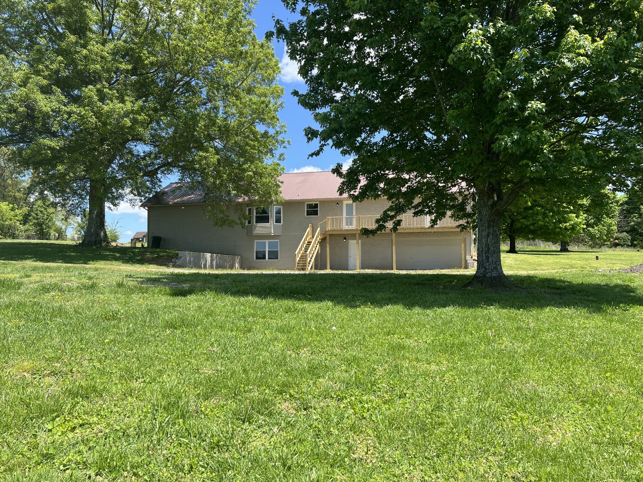 1280 Brandontown Road Manchester, TN 37355 - Photo 7 of 56 Huge back yard! Great for children and/or pets!