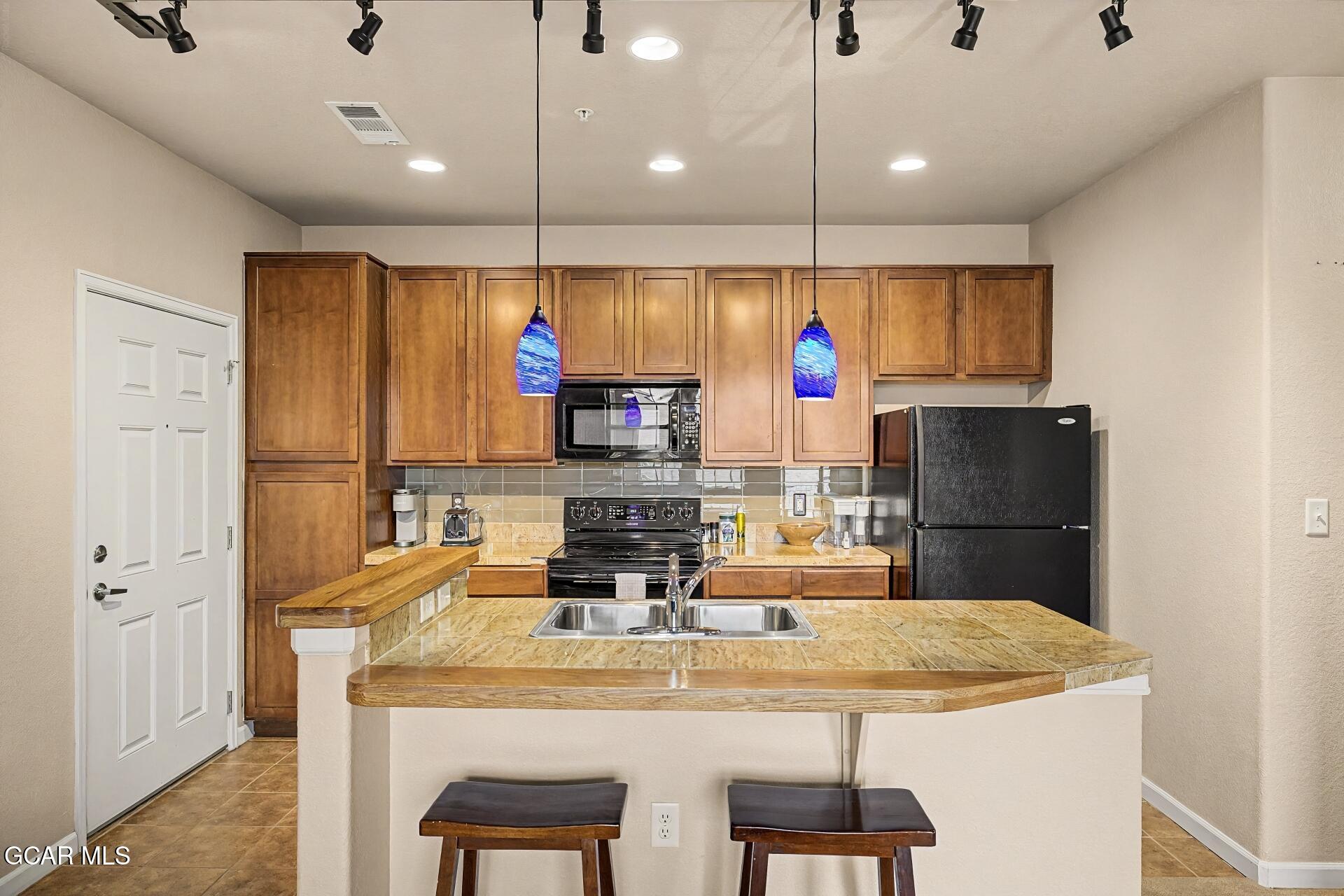 152 Village Road, Unit B207 Granby, CO 80446 - Photo 19 of 33 15-Village