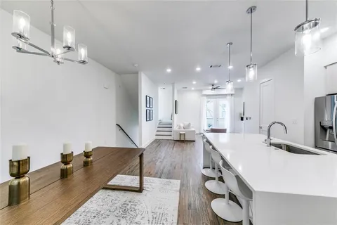 $515,000 | 4205 Roseland Avenue, Unit 203, Dallas, TX 75204