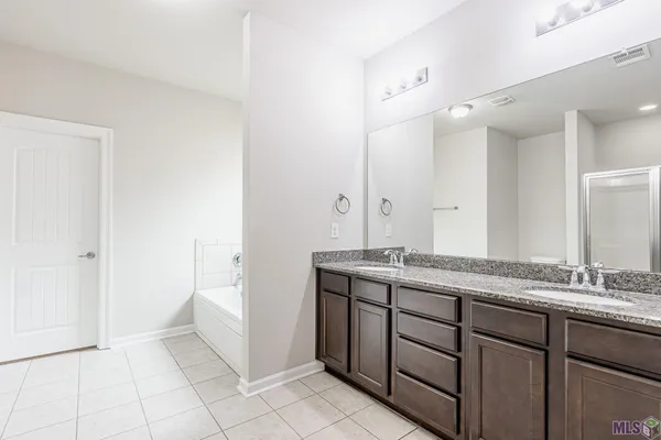 $2,100 | 1445 Granby Drive, Baton Rouge, LA 70820