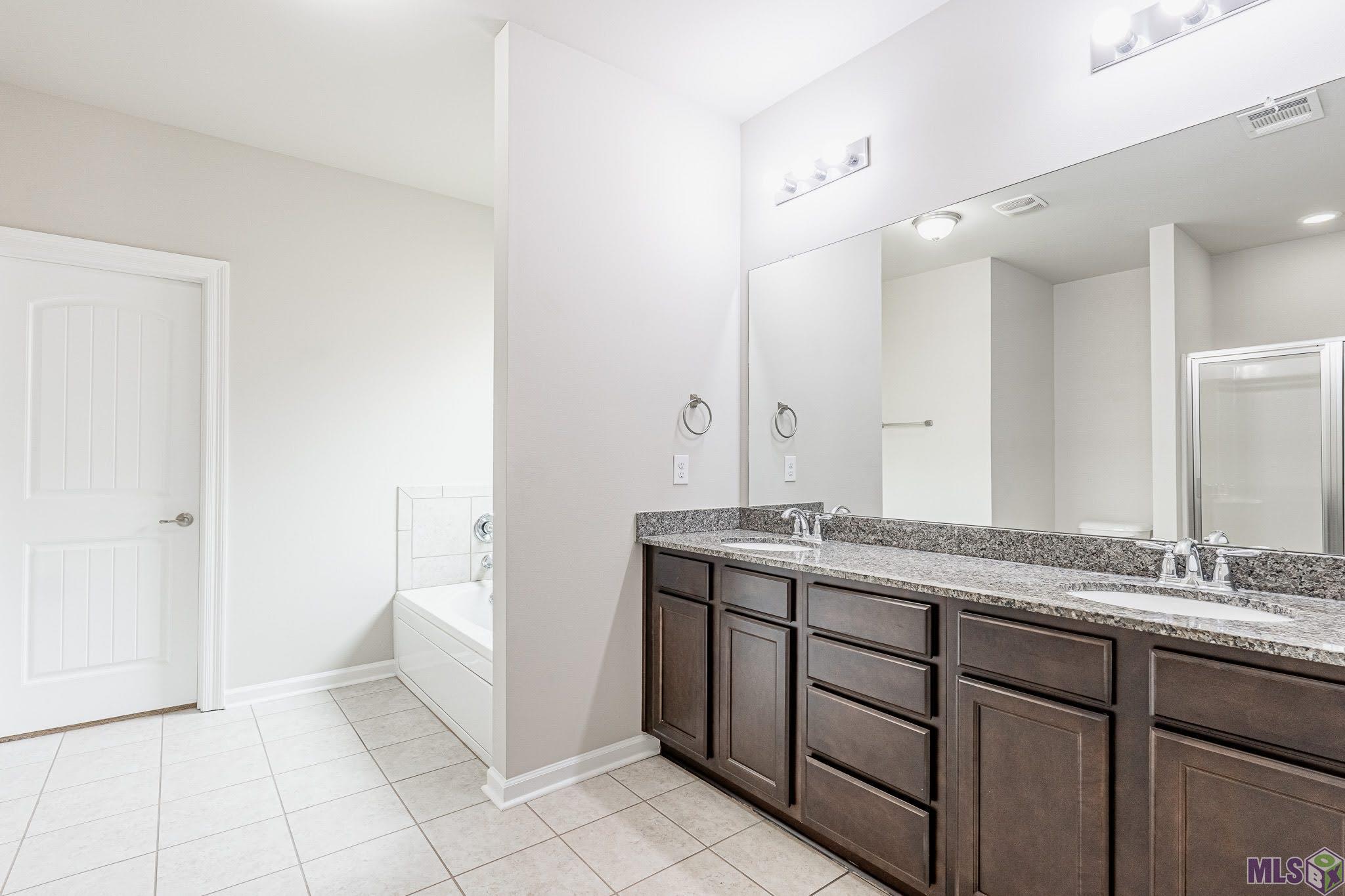 1445 Granby Drive Baton Rouge, LA 70820 - Photo 10 of 19