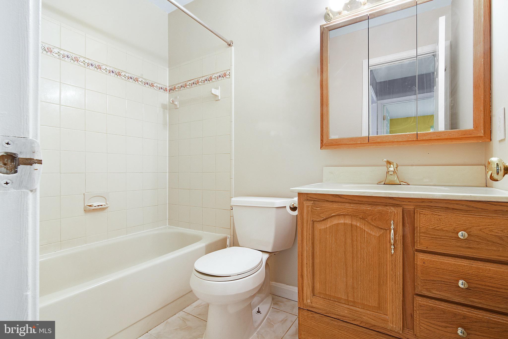 491 Colonial Ridge Lane Arnold, MD 21012 - Photo 21 of 30 Hall Bath
