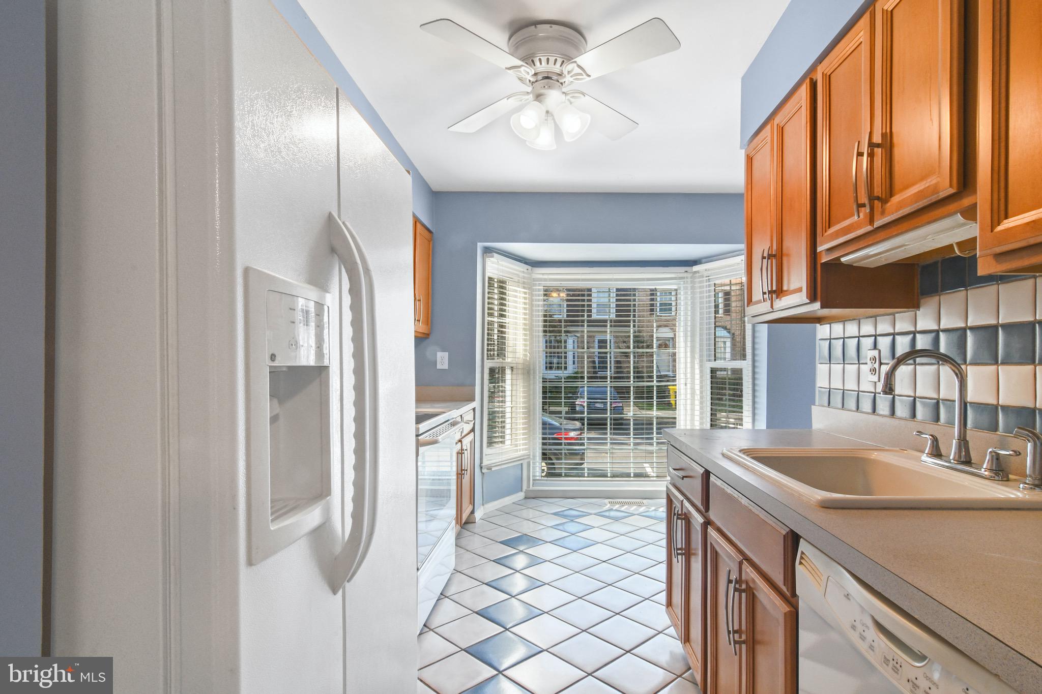491 Colonial Ridge Lane Arnold, MD 21012 - Photo 5 of 30 Kitchen