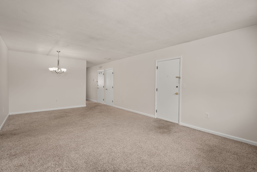 121 Bailey Street, Unit D31 Worcester, MA 01602 - Photo 5 of 25 a view of an empty room