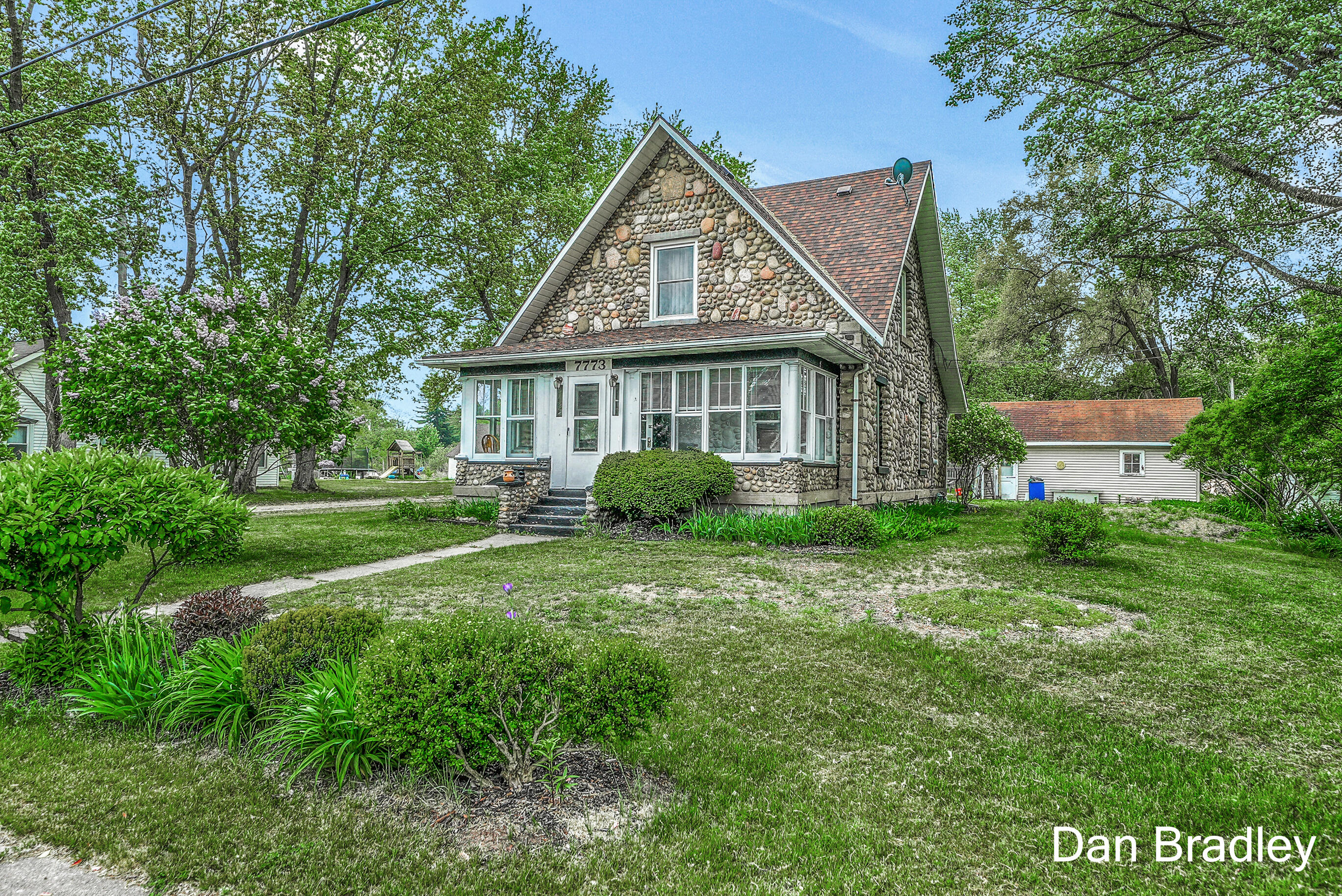 7773 Academy Road Edmore, MI 48829 - Photo 2 of 22 DSC06796