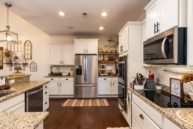 $595,000 | 2016 Carson Way, Piney Flats, TN 37686