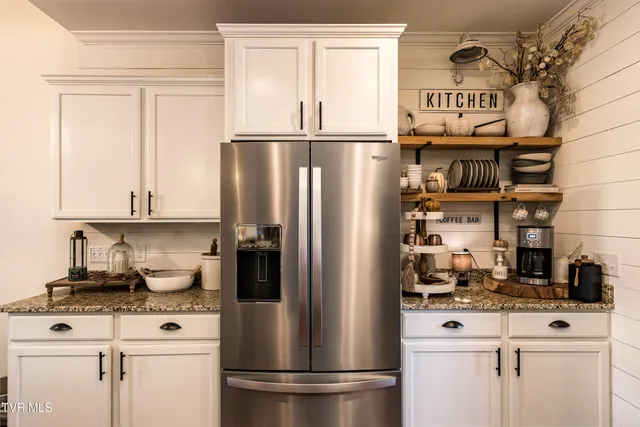 $595,000 | 2016 Carson Way, Piney Flats, TN 37686