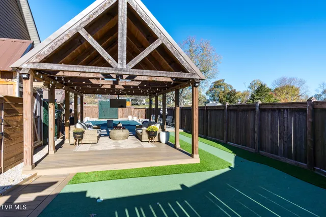 $595,000 | 2016 Carson Way, Piney Flats, TN 37686