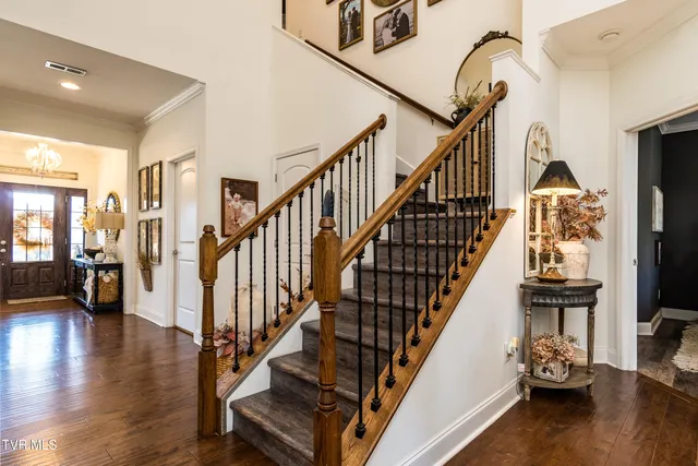 $595,000 | 2016 Carson Way, Piney Flats, TN 37686