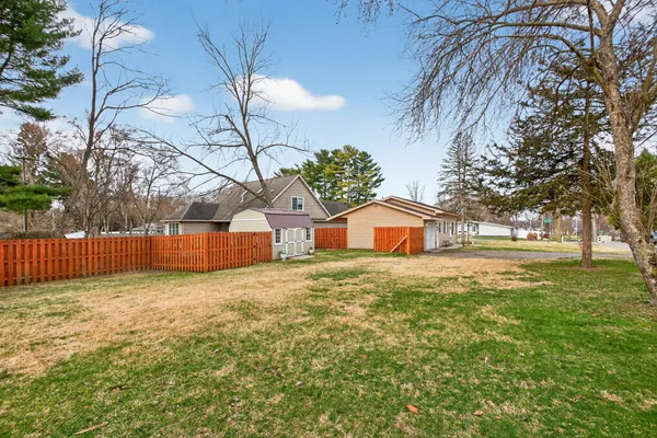 $169,900 | 5121 Sunset Drive, Jackson, MI 49203