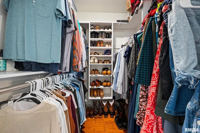 $515,000 | 30794 Dutch Lane, Washington, IL 61571