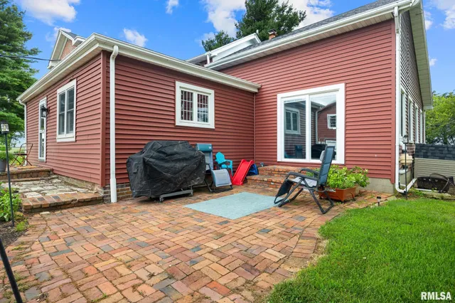 $515,000 | 30794 Dutch Lane, Washington, IL 61571