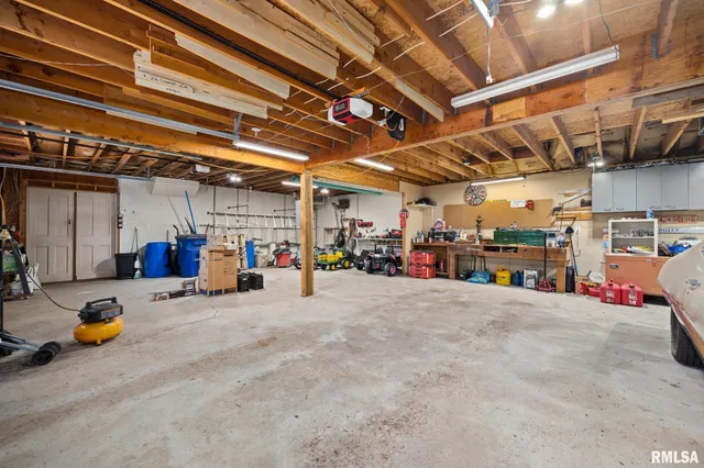 $515,000 | 30794 Dutch Lane, Washington, IL 61571