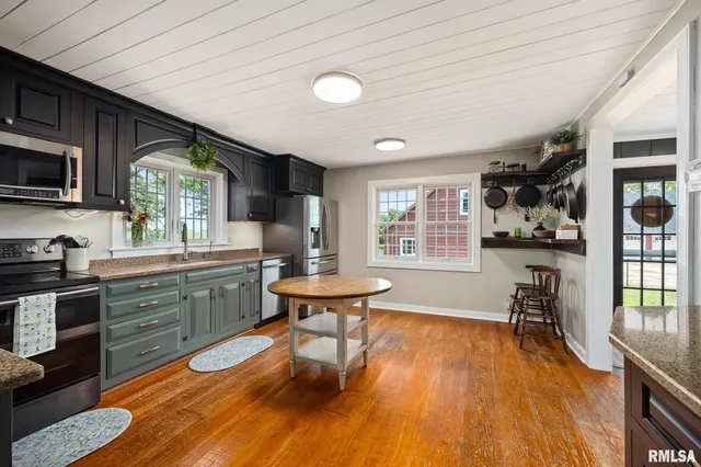 $515,000 | 30794 Dutch Lane, Washington, IL 61571