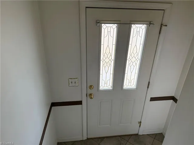 $285,900 | 138 Highland Avenue, Mount Airy, NC 27030