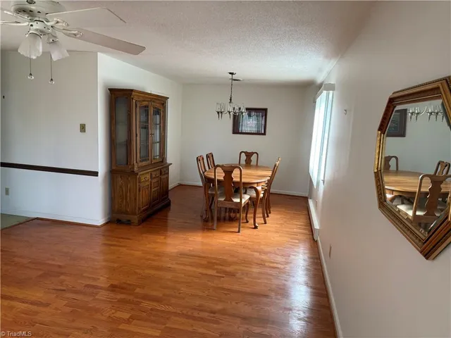 $285,900 | 138 Highland Avenue, Mount Airy, NC 27030