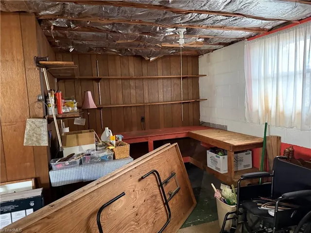 $285,900 | 138 Highland Avenue, Mount Airy, NC 27030