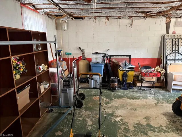 $285,900 | 138 Highland Avenue, Mount Airy, NC 27030