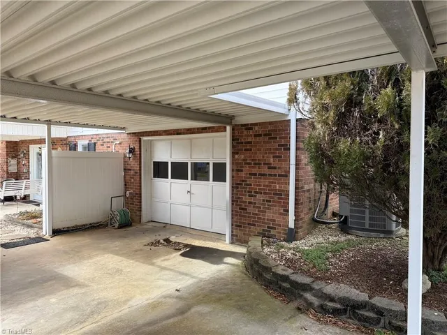 $285,900 | 138 Highland Avenue, Mount Airy, NC 27030
