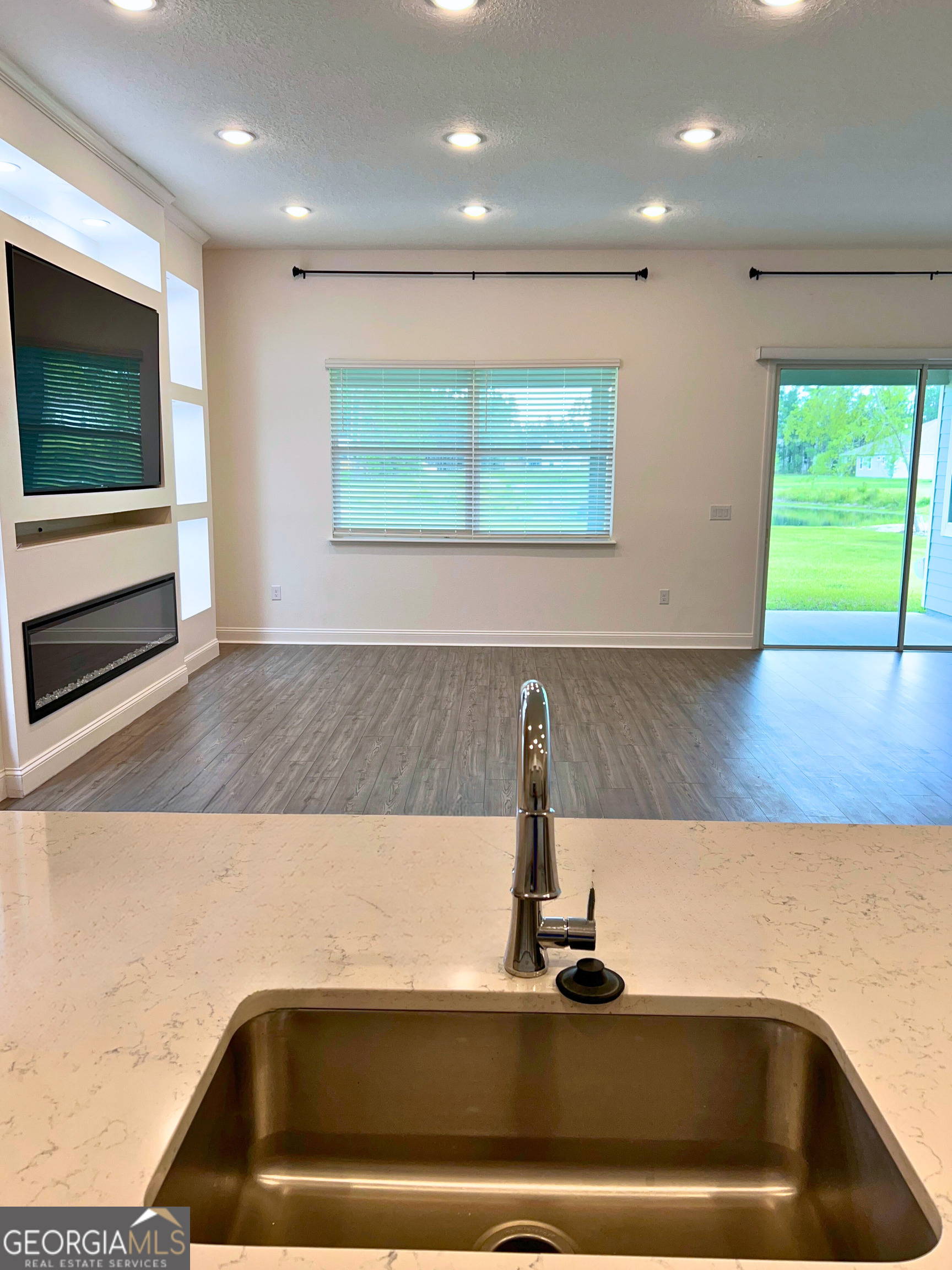 111 Breakwater Loop Kingsland, GA 31548 - Photo 28 of 47