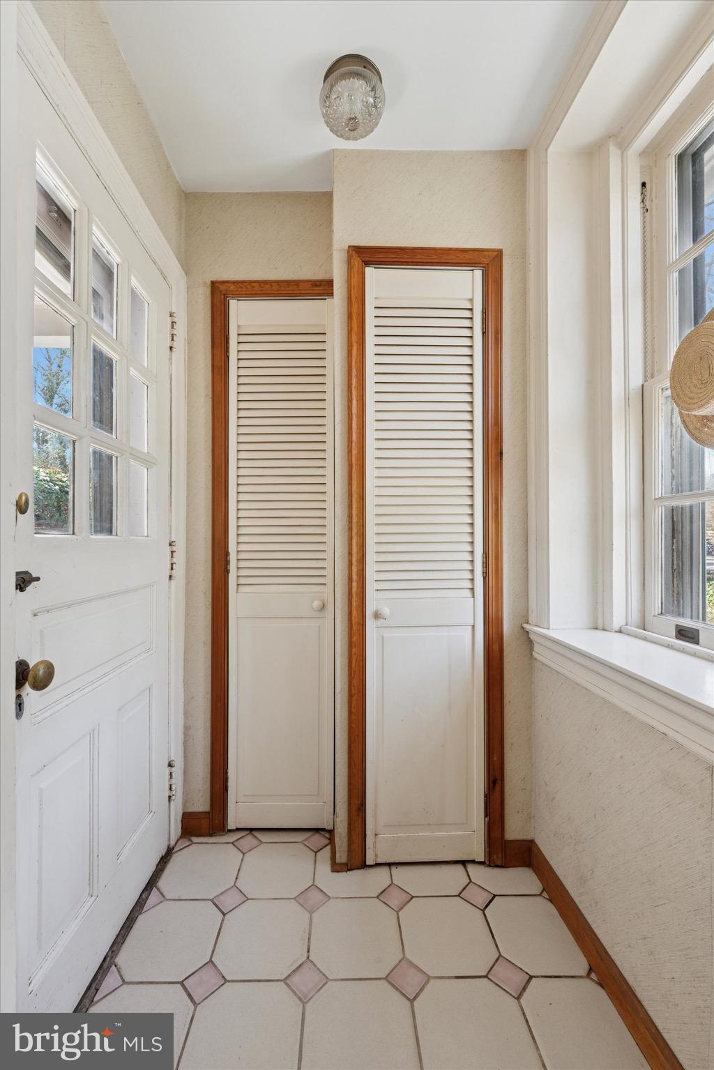 402 Penn Road Wynnewood, PA 19096 - Photo 41 of 75 an empty room with windows