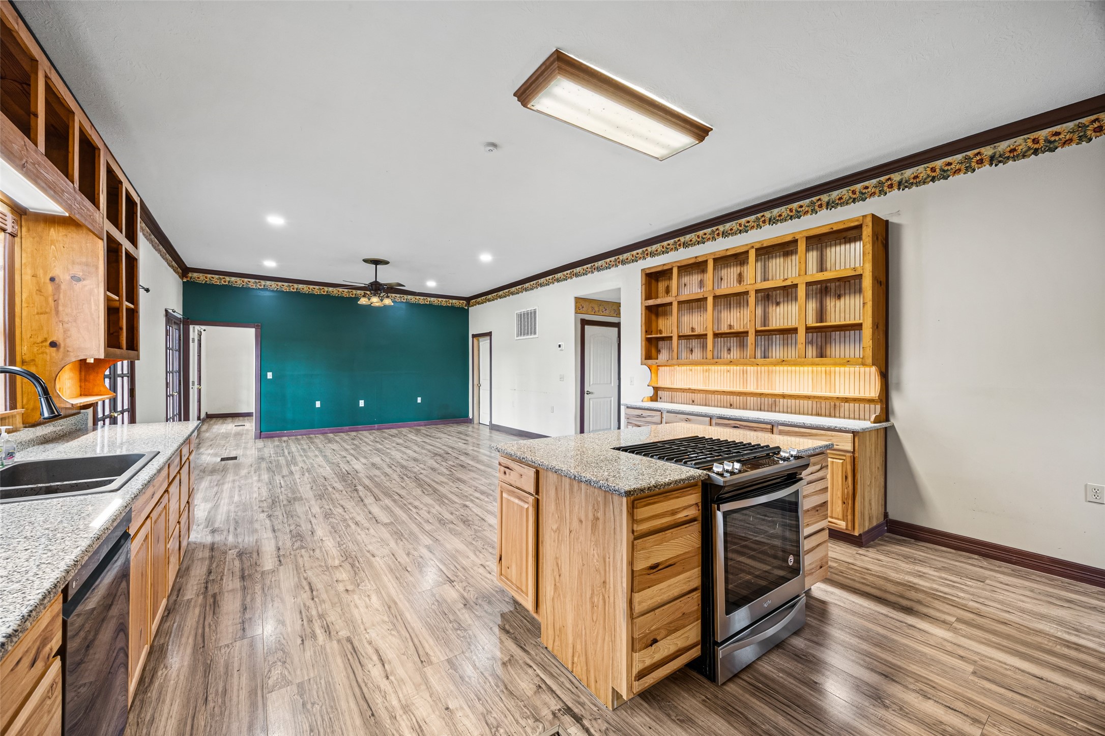 7 Northwood Country Road Huffman, TX 77336 - Photo 15 of 50