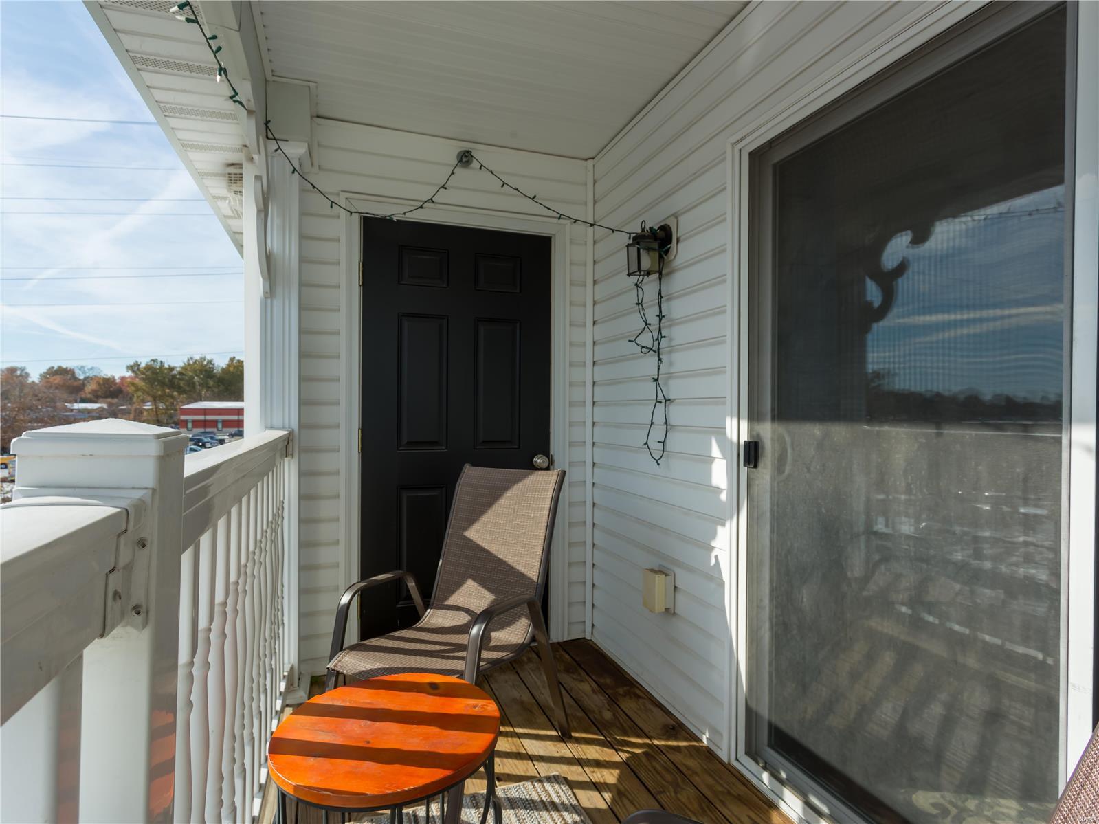 9723 Crayford Road, Unit H St. Louis, MO 63123 - Photo 2 of 27