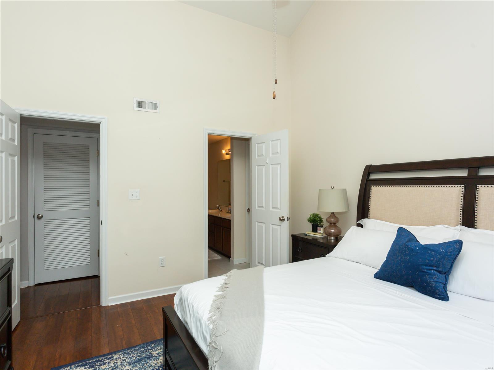 9723 Crayford Road, Unit H St. Louis, MO 63123 - Photo 15 of 27