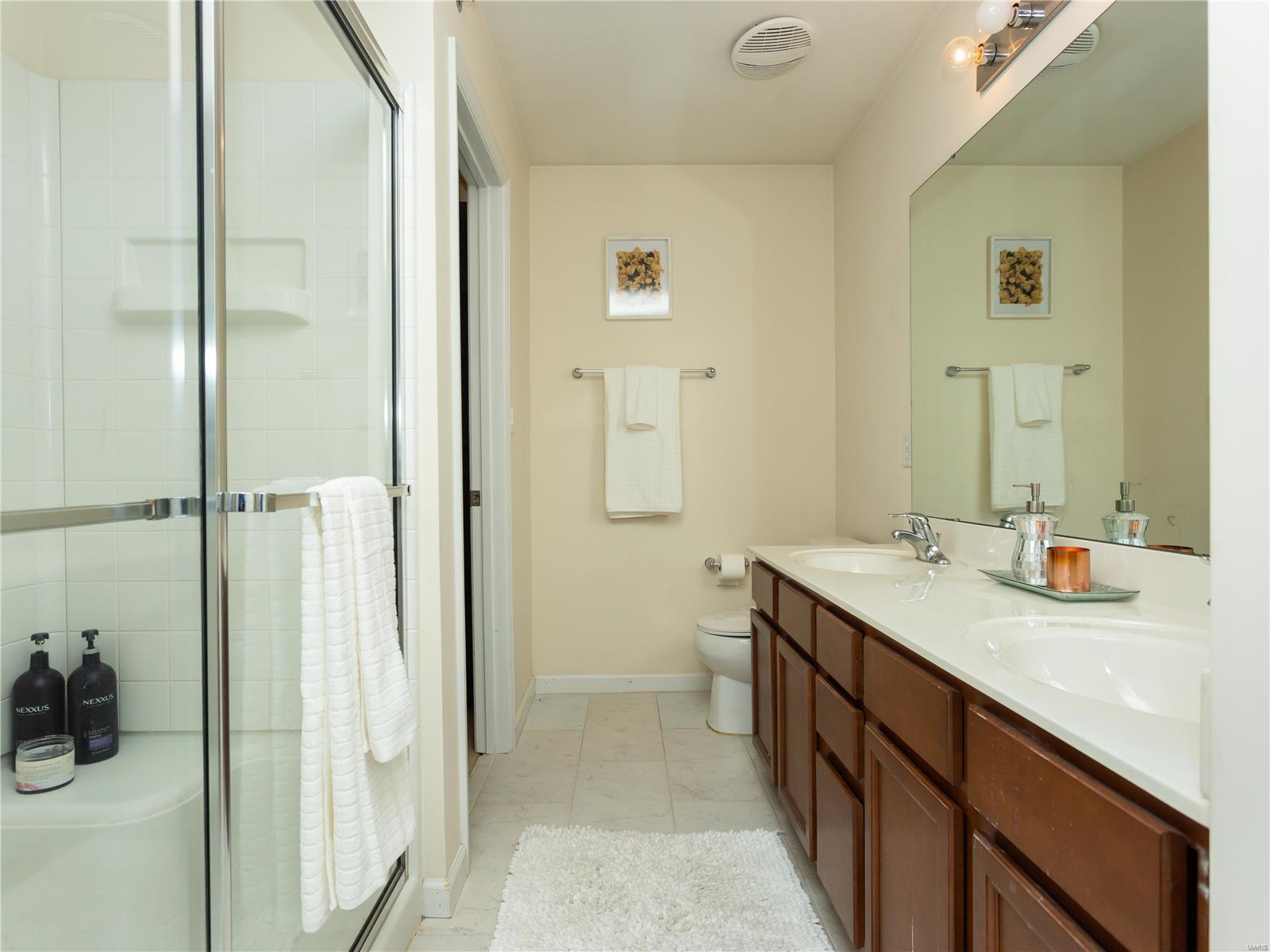9723 Crayford Road, Unit H St. Louis, MO 63123 - Photo 18 of 27