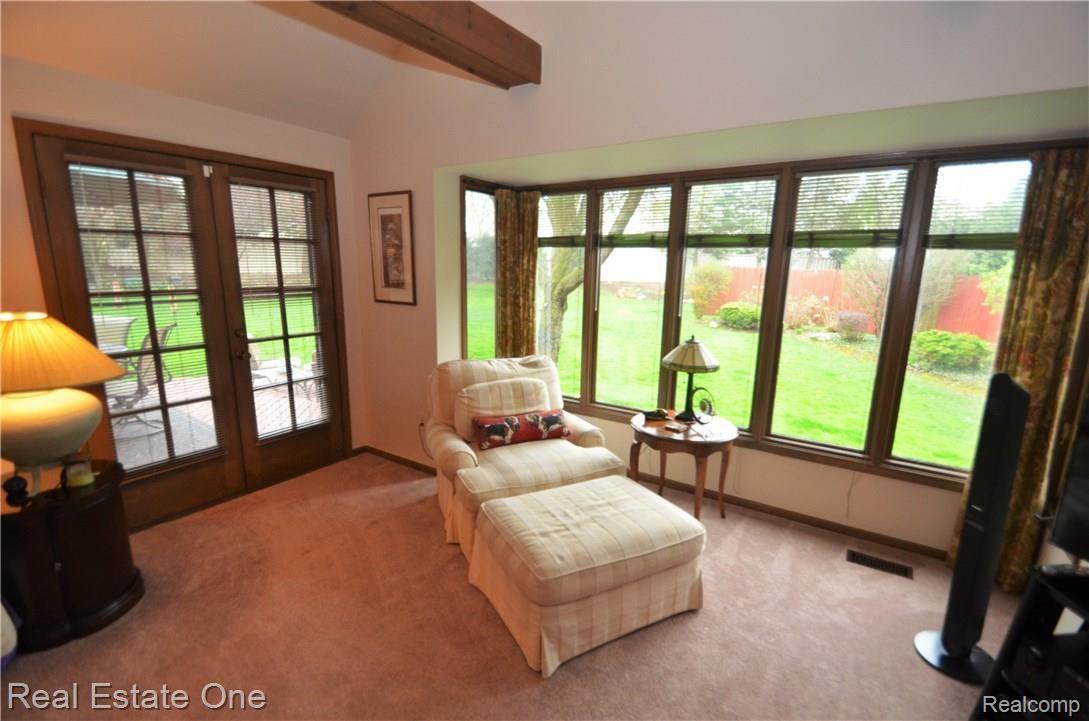 1007 Hidden Lane Rochester, MI 48309 - Photo 6 of 61 DSC_0069.JPG