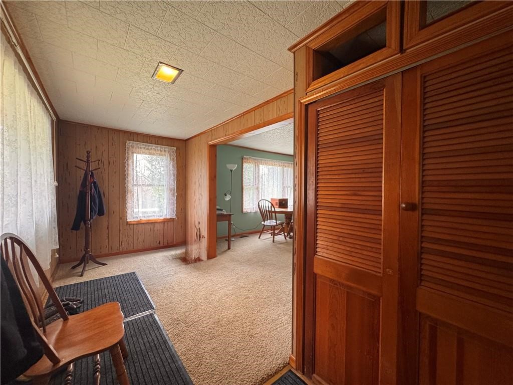 33 T511 Lewis Run, PA 16738 - Photo 17 of 43 Foyer AI removed items