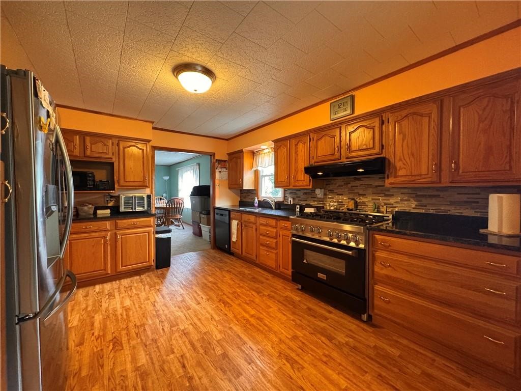 33 T511 Lewis Run, PA 16738 - Photo 3 of 43 Kitchen