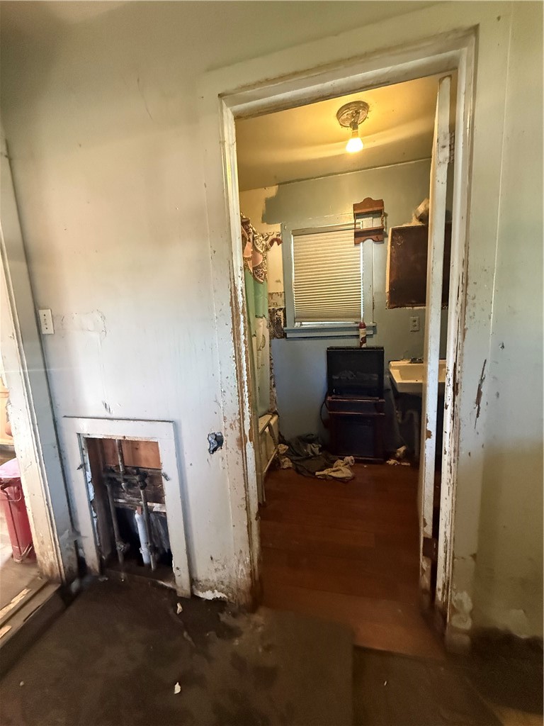 718 Springfield Street Paris, IL 61944 - Photo 4 of 6