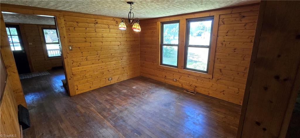 603 Mangum Road Reidsville, NC 27320 - Photo 10 of 15