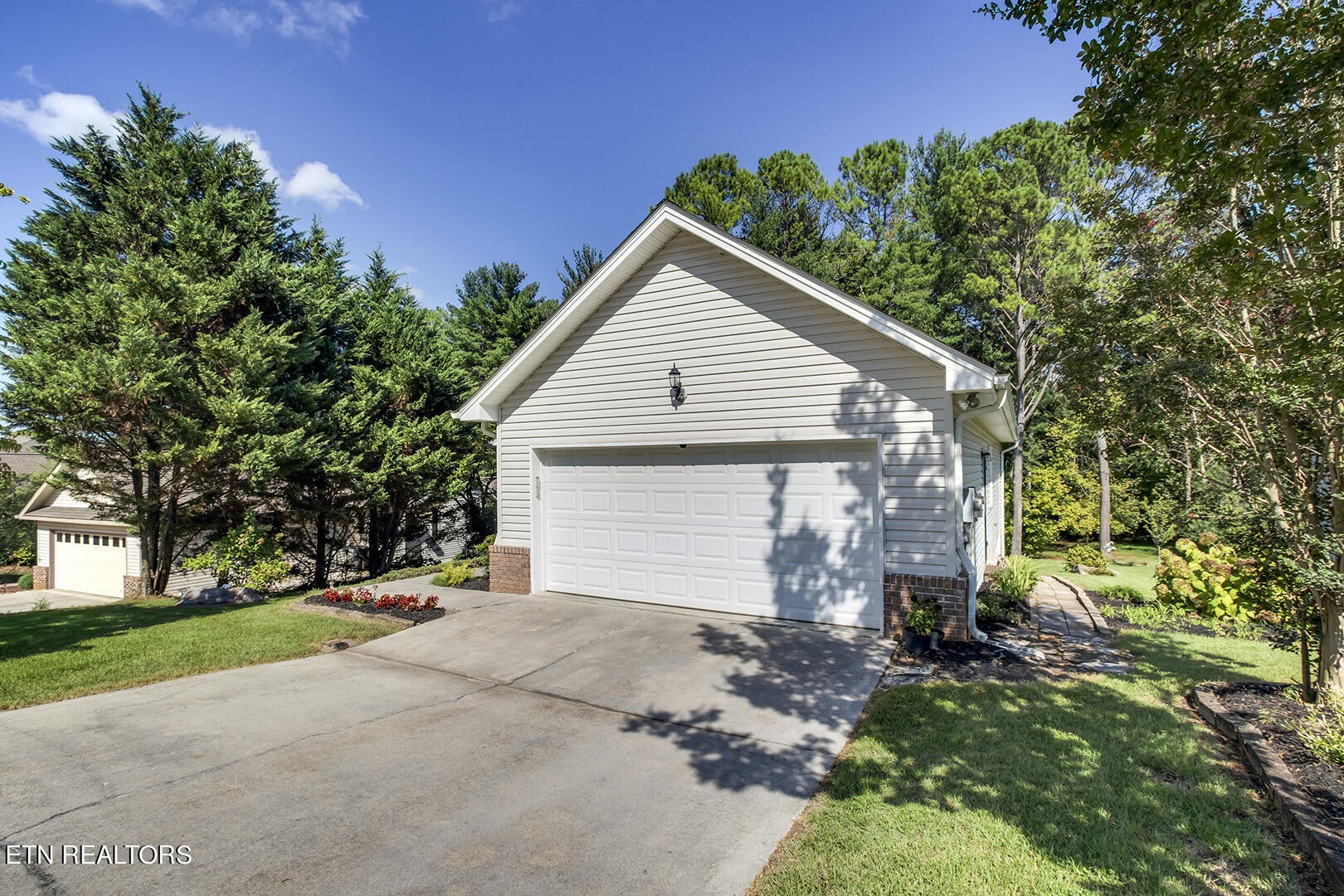 172 Inagehi Way Loudon, TN 37774 - Photo 3 of 56