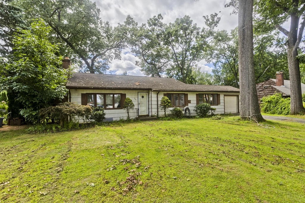 240 East Allen Ridge Road Springfield, MA 01118 - Photo 2 of 22 Gallery Image 2