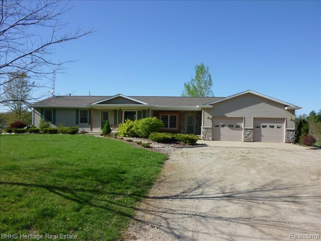 1899 West Lovejoy Road Perry, MI 48872 - Photo 1 of 19 Front