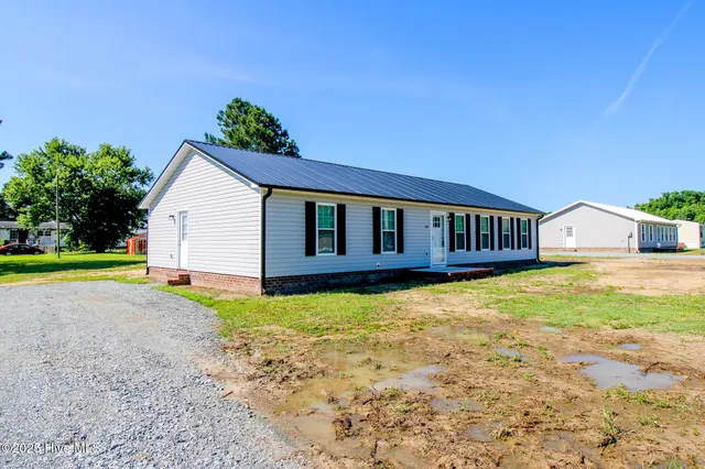 $230,000 | 729 Tracy Road, Deep Run, NC 28525