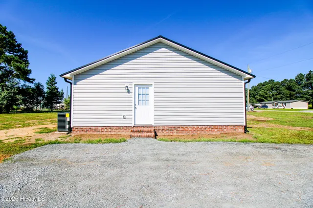 $230,000 | 729 Tracy Road, Deep Run, NC 28525