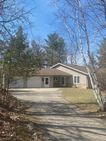 $775,000 | 25006 Great Pine Drive, Nevis, MN 56467