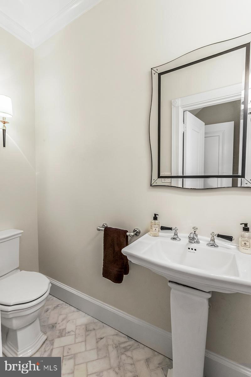 3705 Taylor Street Chevy Chase, MD 20815 - Photo 20 of 72 Powder room