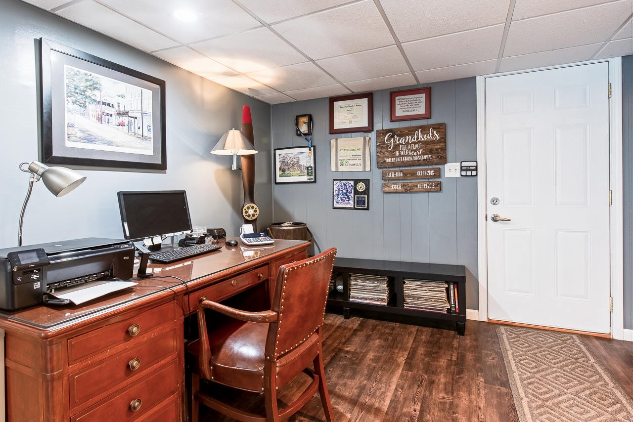 9919 Old State Road Evansville, IN 47711 - Photo 28 of 31 Gallery Image 28