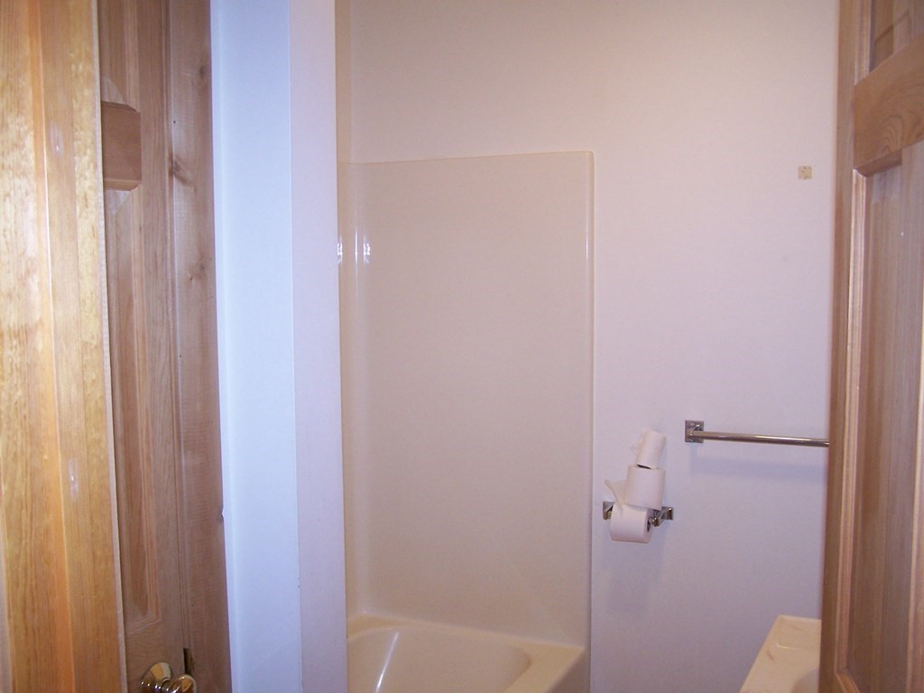 241 Chamberlain Hill Road Barre, MA 01005 - Photo 17 of 33
