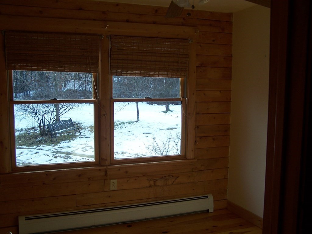 241 Chamberlain Hill Road Barre, MA 01005 - Photo 9 of 33