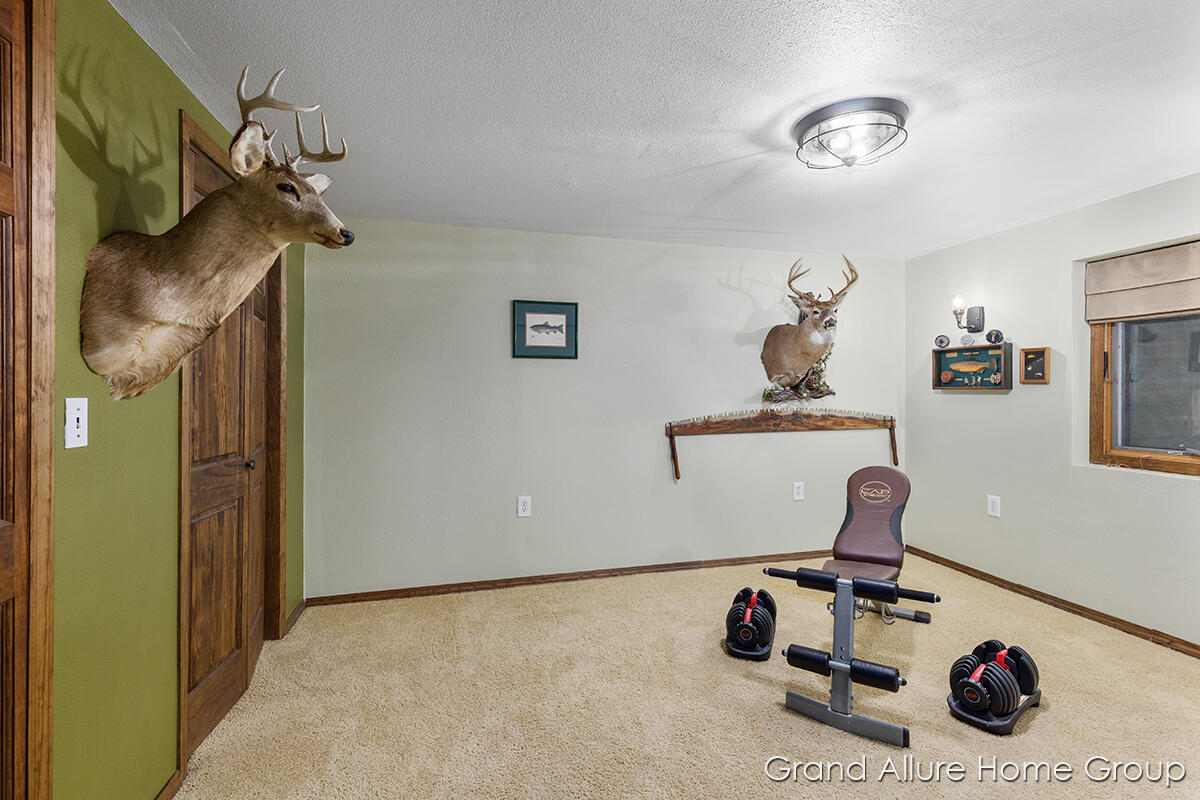 5215 Davis Road Norton Shores, MI 49441 - Photo 15 of 20 IMG_1014