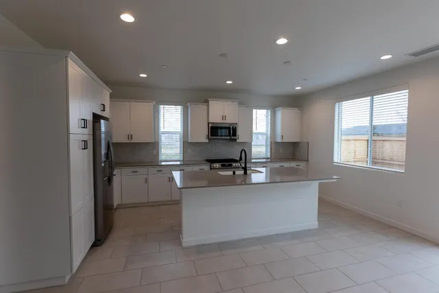 $508,906 | 787 Josephine Avenue, Madera, CA 93636