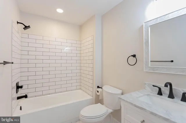 $3,200 | 22 Stone Manor Court, Unit 22, Towson, MD 21204